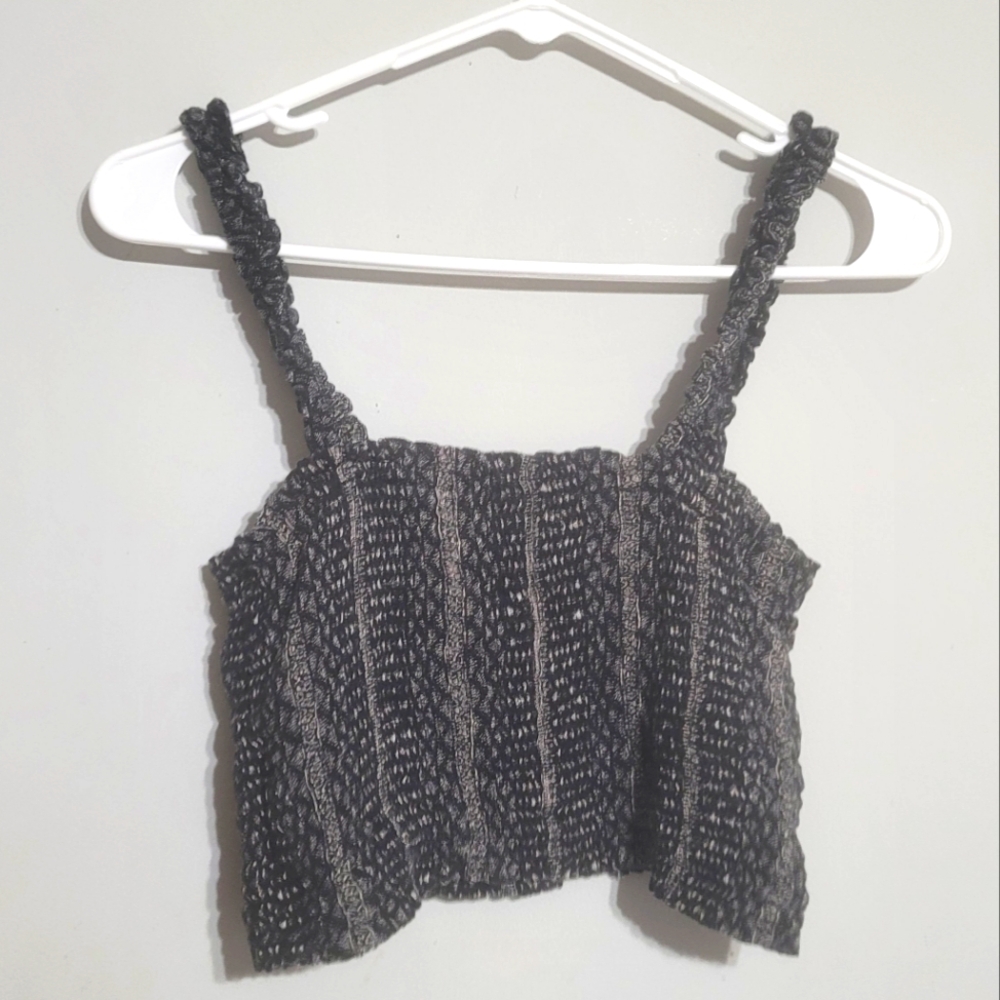 Paper Crane Womens Tank Top Size Medium Black‎ White Smocked Stretchy Cropped
